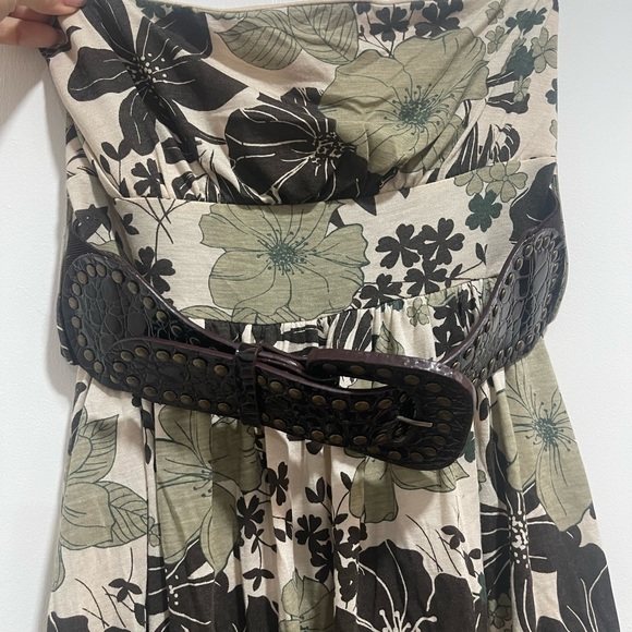 NWT Fiora Strapless Dress with Belt - Small - Picture 7 of 12